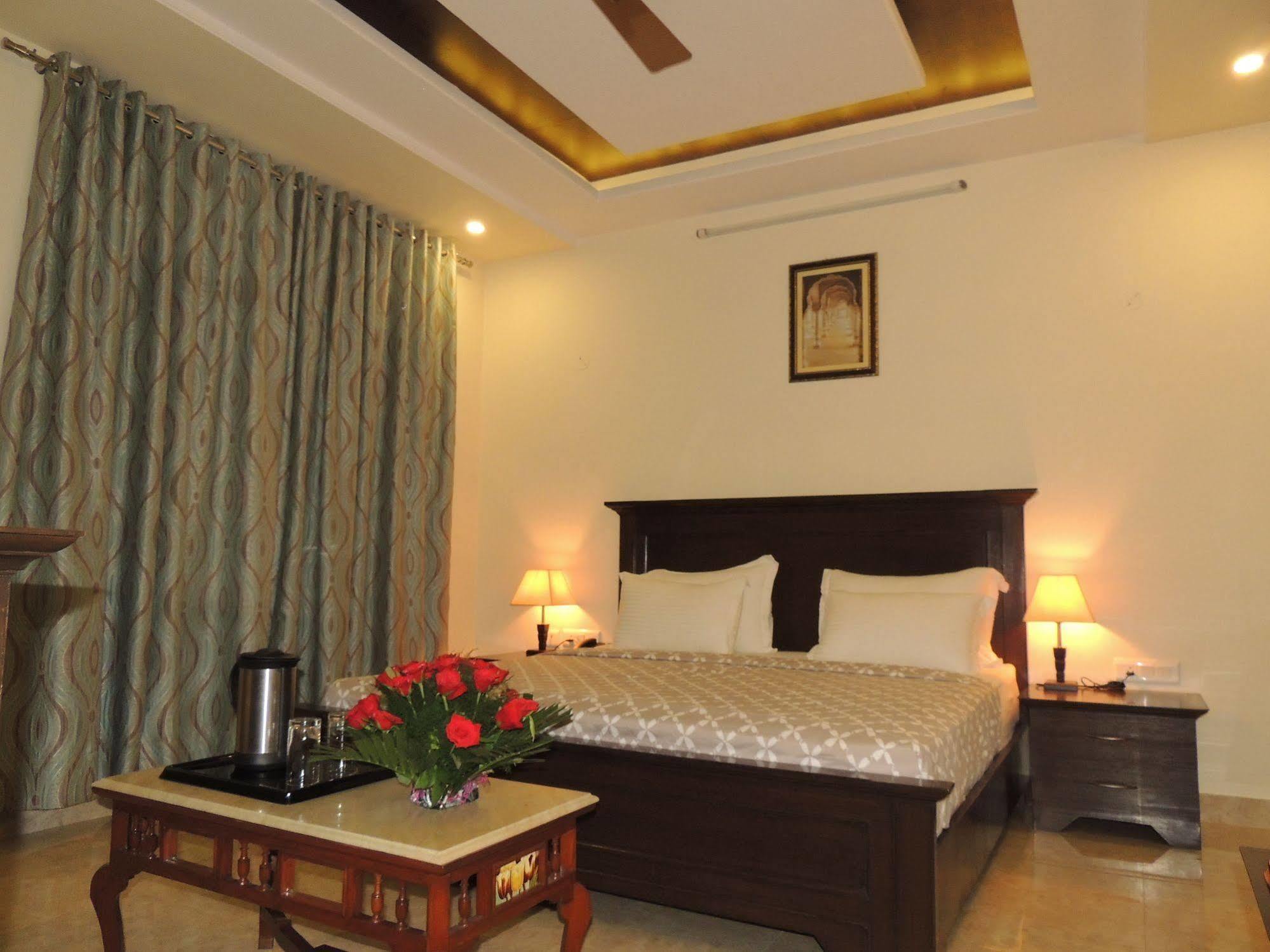 Hotel Raj Regency Divisione di Divisione di Jaipur Esterno foto